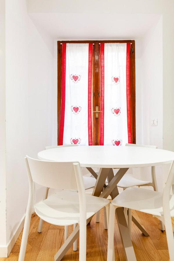 Splendido Bilocale In Vecchia Milano Apartment Bagian luar foto